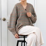 グレージュ×ミント | ゆるっとシルエットでこなれた印象の深Vネックニットトップス | aquagarage