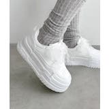 ホワイト | 【靴紐2種SET】フリルリボン厚底スニーカー | Outfitter lab