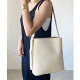 クリーム | 【A4サイズ収納可】外ポケット付き フェイクレザー バケツショルダーバッグ | Outfitter lab