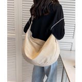 アイボリー | 【A4サイズ収納可】ナイロンビッグショルダーバッグ | Outfitter lab