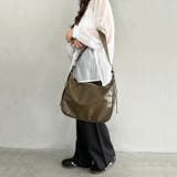 A4収納可 フェイクレザーショルダーバッグ | Outfitter lab | 詳細画像25