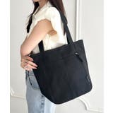 ブラック | 【A4収納可能】ファスナーポケット付き縦型トートバッグ | Outfitter lab