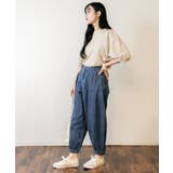 タック入りアラジンデニムパンツ | atONE | 詳細画像24