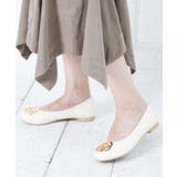 アイボリースムース | ラウンドトゥフラワーモチーフパンプス | attagirl 