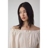 ギャザーフリル2WAYブラウス | AZUL BY MOUSSY | 詳細画像2 