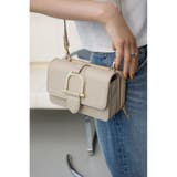 GREIGE | フェイクレザーメタルパーツウォレットバッグ | AZUL BY MOUSSY