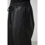 レザーライクリラックスワイドパンツ | AZUL BY MOUSSY | 詳細画像10