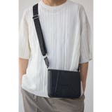 BLK | ロゴエンボスショルダーバッグ | AZUL BY MOUSSY