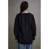 スキッパーギャザーブラウス | AZUL BY MOUSSY | 詳細画像15