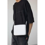 O/WHT1 | ロゴエンボスショルダーバッグ | AZUL BY MOUSSY