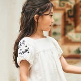フラワー刺しゅうダブルガーゼバルーン袖ブラウス(90~150cm) | BeBe | 詳細画像4
