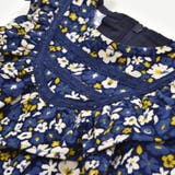 【お揃い】シャツコールフラワープリントヨークフリルワンピース(80~90cm) | BeBe | 詳細画像6 