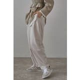 ECRU | twill curved slacks | BONJOUR SAGAN