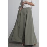 KHAKI-GRAY | タックフレアワイドパンツ 77-004169 | BONJOUR SAGAN