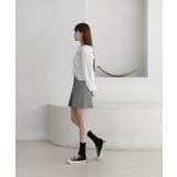 涼しいシアサッカー素材の肩フリルシャーリングブラウス | by muni:r | 詳細画像5 