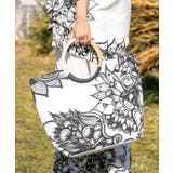 ホワイト | 【チャイハネ】VORRUK with Amina フワカオバッグ | アミナコレクション