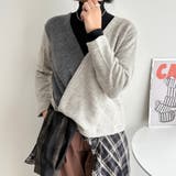 グレー | Vネック配色切り替えニット | Alvia
