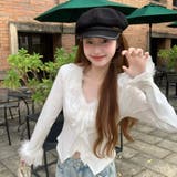 ホワイト | Vネックファー付きトップス | Alvia