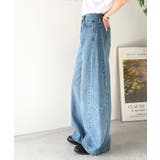 自然なカーブで美脚見え。抜け感たっぷりカーブラインデニムパンツ（ワイド） | Classical Elf  | 詳細画像8 