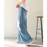 自然なカーブで美脚見え。抜け感たっぷりカーブラインデニムパンツ（ワイド） | Classical Elf  | 詳細画像3 