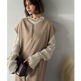 ベージュ | シンプルだけど、襟元に大人の抜け感。ハーフジップオールインワン | Classical Elf 