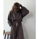 カジュアルなのにちゃんと女っぽ♪胸元刺繍が映える。クロップド丈裏毛スウェット | Classical Elf | 詳細画像11