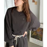 カジュアルなのにちゃんと女っぽ♪胸元刺繍が映える。クロップド丈裏毛スウェット | Classical Elf | 詳細画像14