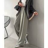 ベージュ | リラックス感とスタイルを両立。美脚シルエットワイドイージーパンツ | Classical Elf