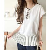 オフホワイト | 上品フェミニンに決まる。裾シアープリーツライトダンボールフレンチスリーブ風Tシャ… | Classical Elf 