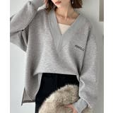 杢グレー | 抜け感と上品さを両立。深めのネックで小顔見え♪ 胸刺繍Vネックダンボールニットト… | Classical Elf