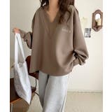 抜け感と上品さを両立。深めのネックで小顔見え♪ 胸刺繍Vネックダンボールニットト… | Classical Elf | 詳細画像20