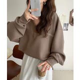 抜け感と上品さを両立。深めのネックで小顔見え♪ 胸刺繍Vネックダンボールニットト… | Classical Elf | 詳細画像23