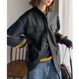 羽織るだけで、モードな存在感。BIGポケットレザー風加工スエードルーズベスト | Classical Elf  | 詳細画像7 