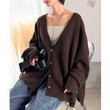 ブラウン | ふんわり包み込む暖かさで、冬の定番に。ゴールドボタン使いオーバーサイズVネックニ… | Classical Elf 