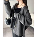 ふんわり包み込む暖かさで、冬の定番に。ゴールドボタン使いオーバーサイズVネックニ… | Classical Elf  | 詳細画像4 