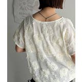大人のおしゃれ度ワンランクアップ。チュールフラワーコード刺繍半袖Tシャツ | Classical Elf | 詳細画像27
