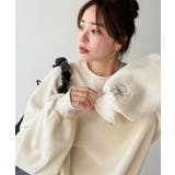 オフホワイト | 袖先のさりげない刺繍がアクセント。サインロゴ刺繍裏起毛スウェット | Classical Elf 