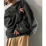 袖先のさりげない刺繍がアクセント。サインロゴ刺繍裏起毛スウェット | Classical Elf  | 詳細画像16 