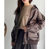 スウェットライクで”魅せる”大人のリラクシーな1枚。胸元サインロゴ刺繍入りニット… | Classical Elf  | 詳細画像24 