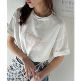 オフホワイト | 大人カジュアルに映える。綿100%胸元筆記体ロゴなめらかシルケット風Tシャツ | Classical Elf