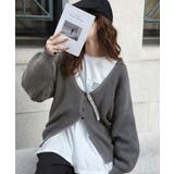 チャコール | ヘルシーな肌見せで上品さを演出♪2way仕様の万能深Uニットカーディガン | Classical Elf 