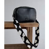 気取らないのに、おしゃれ見え。エンボスショルダーバッグ | Classical Elf  | 詳細画像23 