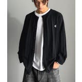 ブラック | 知的に決まる、メンズの上品シンプル。胸刺繍タック編みカーディガン（長袖） | Classical Elf Men