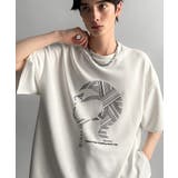 オフホワイト | 「視線を独り占め。」フェイスグラフィックオーバーサイズTシャツ Face | Classical Elf Men