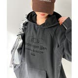 チャコールグレー | 個性が際立つアートな一着！ヴィンテージ風フットボールデザインピグメントパーカー | Classical Elf 