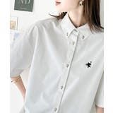 オフホワイト | トラッドテイストをポップにアップデート。胸刺繍ボタンダウンシャツ | Classical Elf