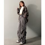 「あのデニム、超かわいい…！」街で振り返られるトレンドデザイン。サイドギャザーウ… | Classical Elf  | 詳細画像4 