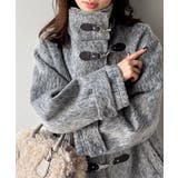 グレー | 大人の冬を格上げする主役アウター。フェザーシャギーバックル使いコート | Classical Elf