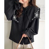 【mily bilet】クラシカルさとモダンさを両立。花刺繍ケープブラウス | Classical Elf  | 詳細画像14 