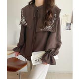 【mily bilet】クラシカルさとモダンさを両立。花刺繍ケープブラウス | Classical Elf  | 詳細画像20 